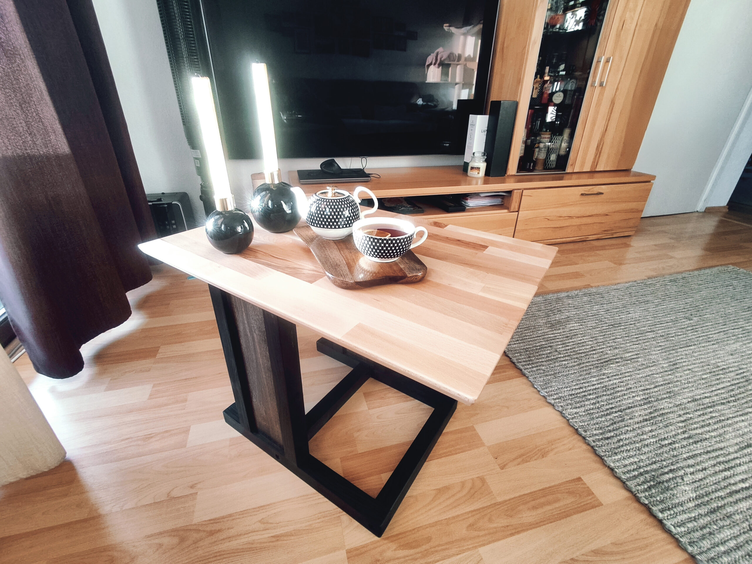 Tisch beistell