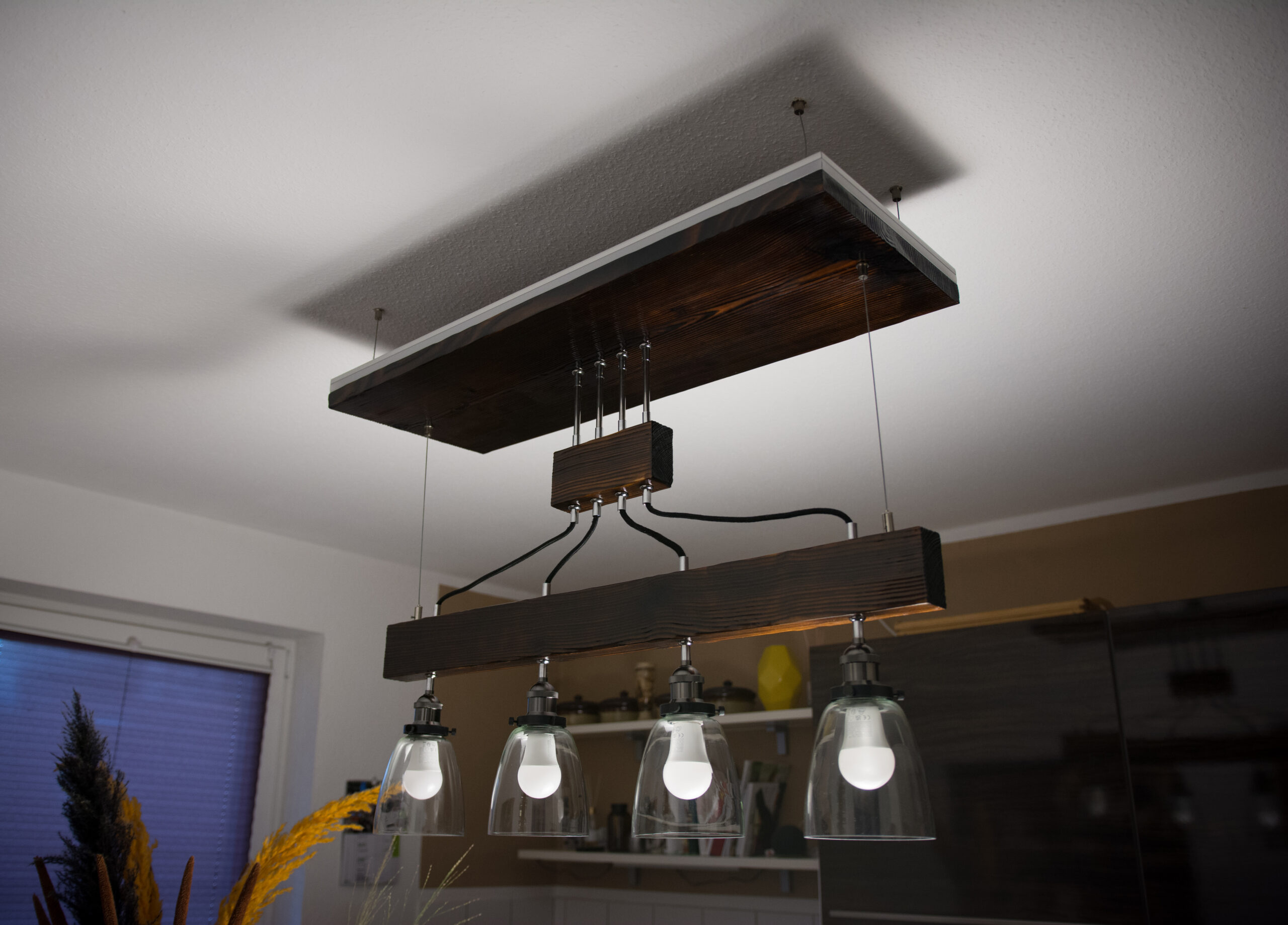 Hängelampe Smart aus Massivholz